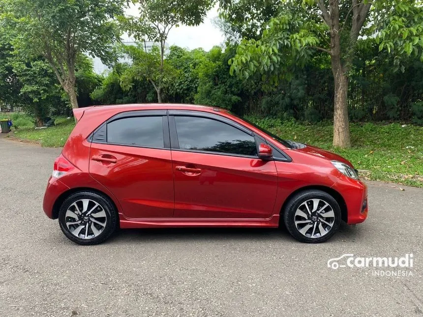 2016 Honda Brio RS Hatchback