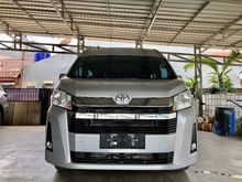 2021 Toyota Hiace 2.8 Premio Van Wagon