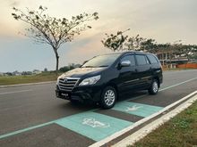 KM LOW, TANGAN PERTAMA Toyota Kijang Innova 2.0 E AT 2014