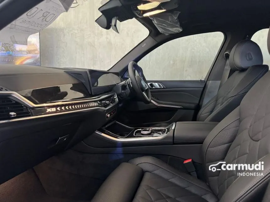 2025 BMW X5 xDrive40i M Sport SUV