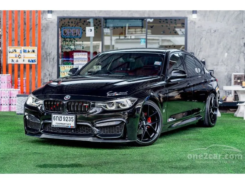 2018 BMW 330e Luxury Sedan