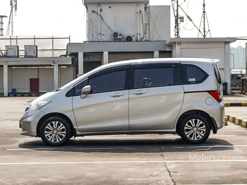 2013 Honda Freed S MPV
