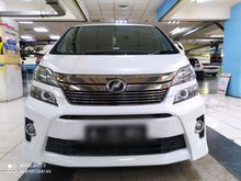 2013 Toyota Vellfire 2.4 ZG Van Wagon