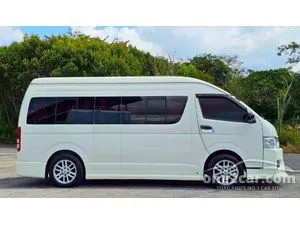 2011 Toyota HIACE 2.5 D4D Van