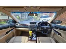 2012 Toyota Camry 2.5 Hybrid Sedan