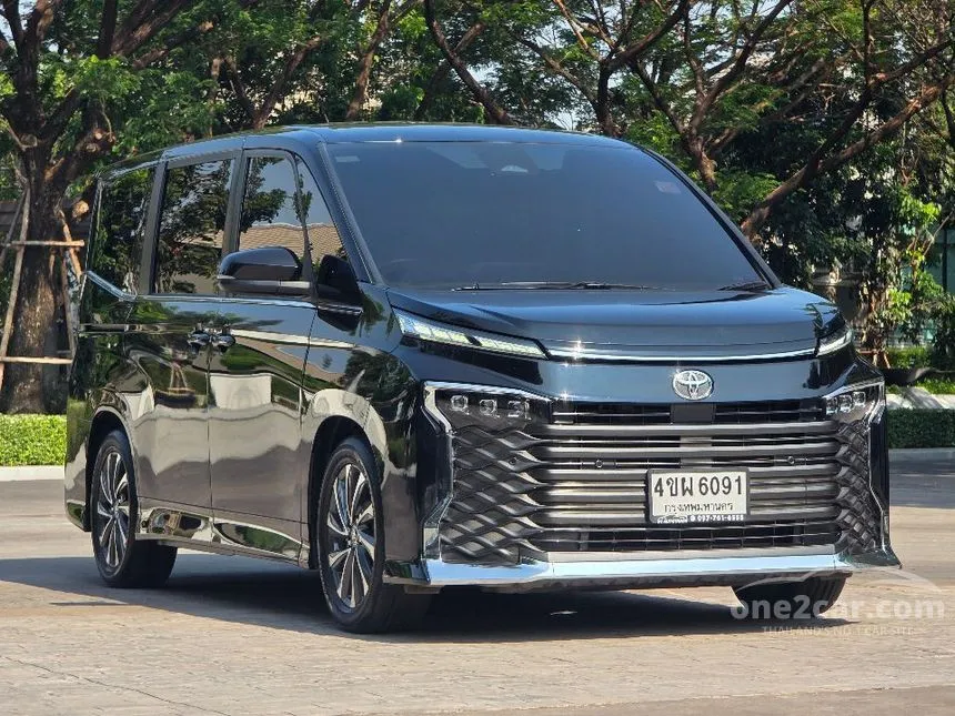 2023 Toyota VOXY SZ Van