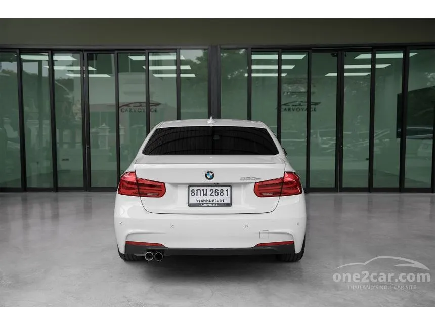 2019 BMW 330e Sport Sedan