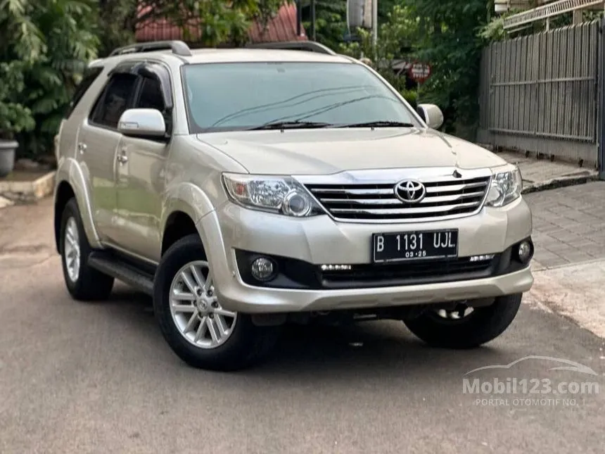 Jual Mobil Toyota Fortuner 2014 G Luxury 2.7 di DKI Jakarta Automatic SUV Silver Rp 232.000.000