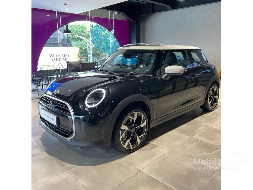 2024 MINI Cooper S 3 Door Hatchback