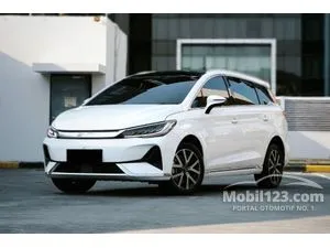 2024 BYD M6 Superior Captain 6 Seater MPV