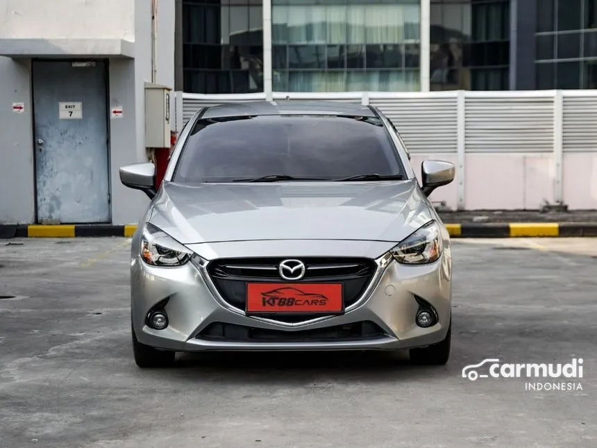 2015 Mazda 2 R Hatchback