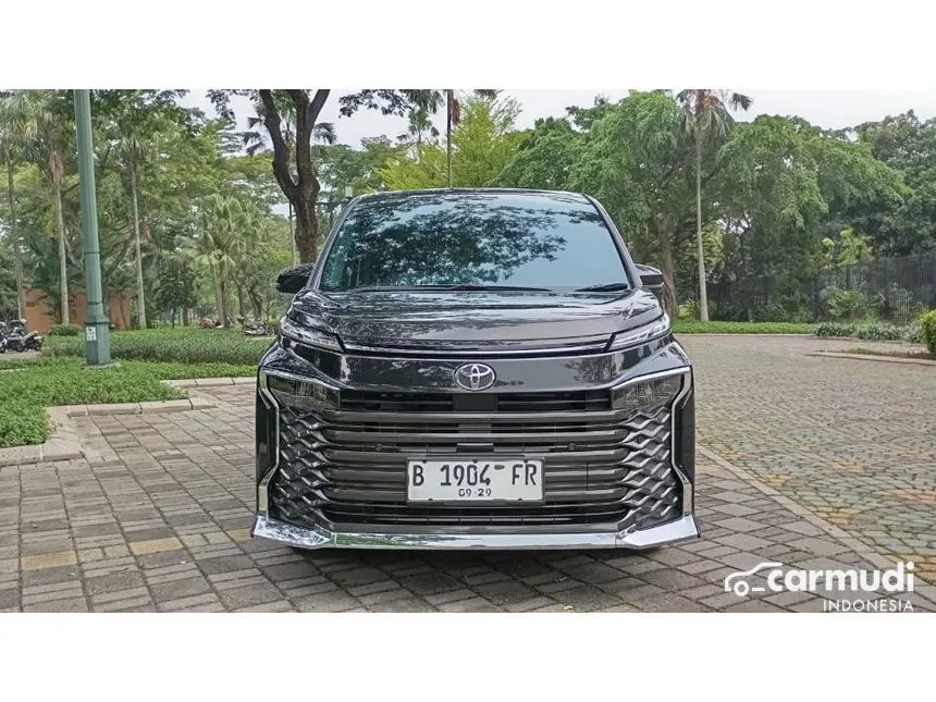 2024 Toyota Voxy (Non Premium Color) MPV