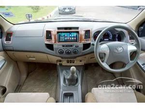 2013 Toyota FORTUNER 2.5 G SUV