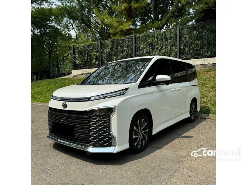 2023 Toyota Voxy Van Wagon