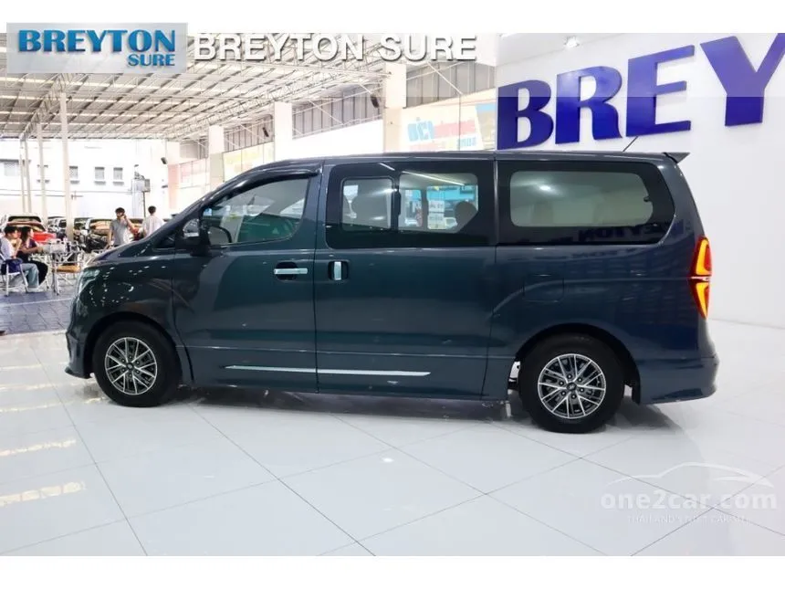 2022 Hyundai H-1 Elite NS Van