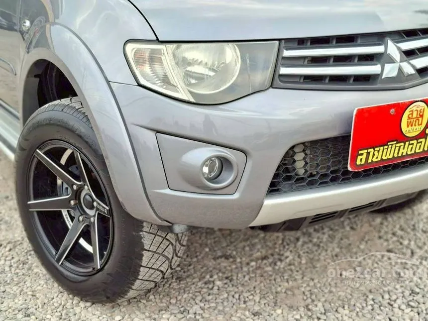 2013 Mitsubishi TRITON GLX Plus Mega Cab Pickup