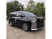 2025 Toyota Voxy 2.0 (Premium Color) MPV HUJAN PROMO JUNI CERIA