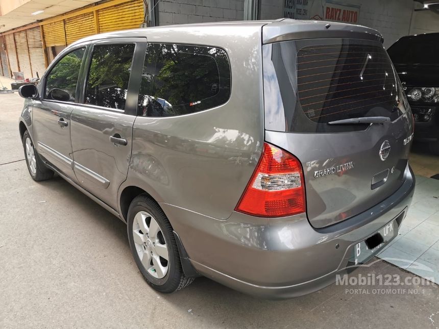 jual mobil nissan grand livina 2009 xv 15 di dki jakarta