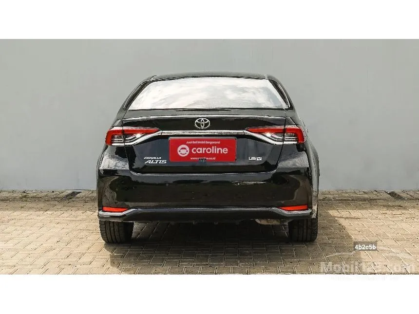 2021 Toyota Corolla Altis V Sedan