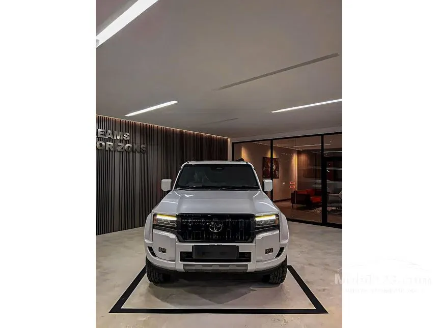 2025 Toyota Land Cruiser Prado Kakadu SUV