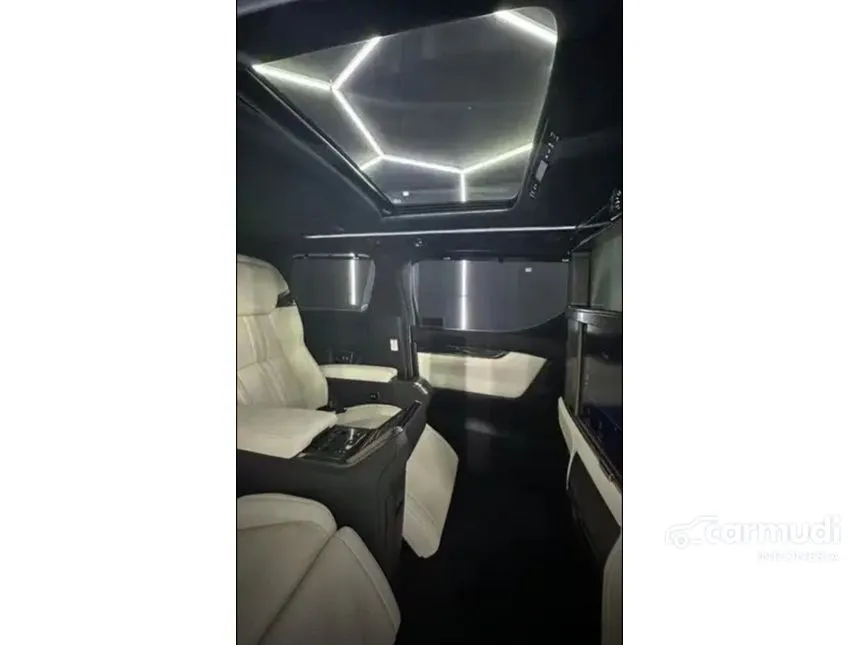 2021 Lexus LM 350 4 Seater MPV