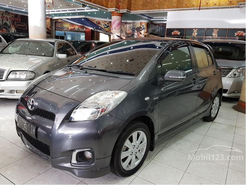 Jual Mobil  Toyota  Yaris  2013 E 1 5 di Jawa  Barat  Automatic 