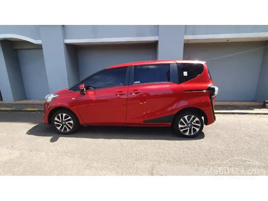 2018 Toyota Sienta V MPV