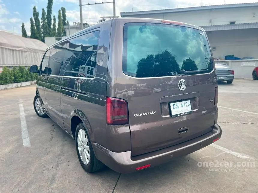 2011 Volkswagen CARAVELLE TDi Van