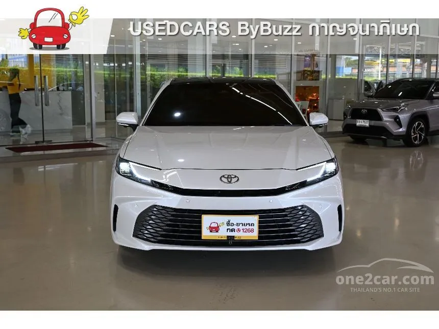 2025 Toyota CAMRY HEV Premium Luxury Sedan
