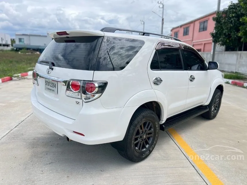 2015 Toyota FORTUNER V SUV