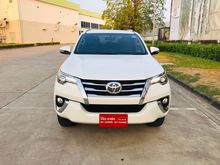 2017 Toyota Fortuner 2.4 (ปี 15-18) V SUV AT