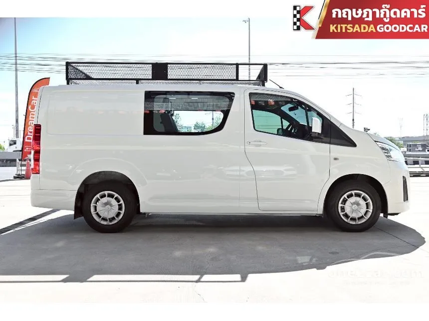 2020 Toyota HIACE Eco Van