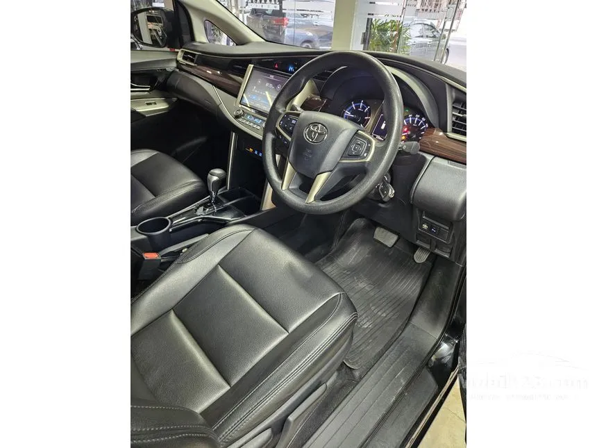 2021 Toyota Kijang Innova V MPV