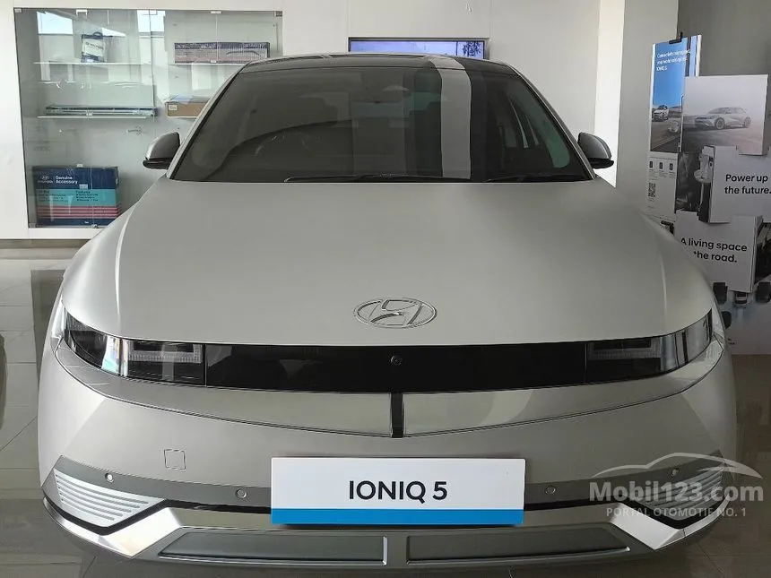 Jual Mobil Hyundai IONIQ 5 2023 Long Range Signature di Banten Automatic Wagon Abu