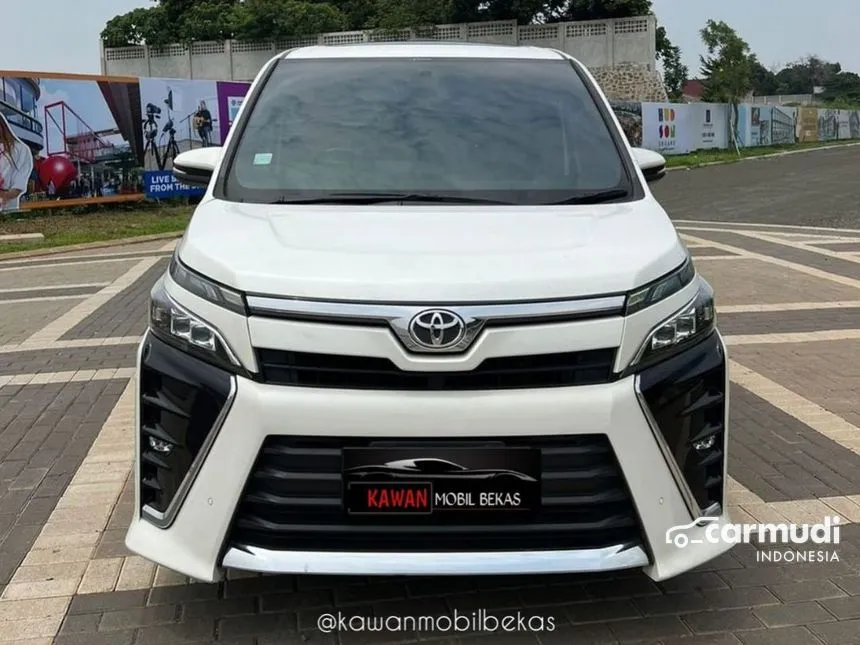 2018 Toyota Voxy Wagon