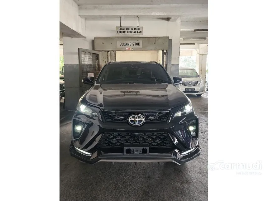 Jual Mobil Toyota Fortuner 2024 GR Sport 2.8 di DKI Jakarta Automatic SUV Hitam Rp 620.500.000