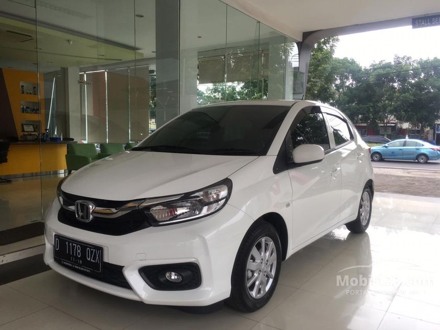  Jual  Mobil Honda  Brio  2022 Satya S 1 2 di Jawa Barat 