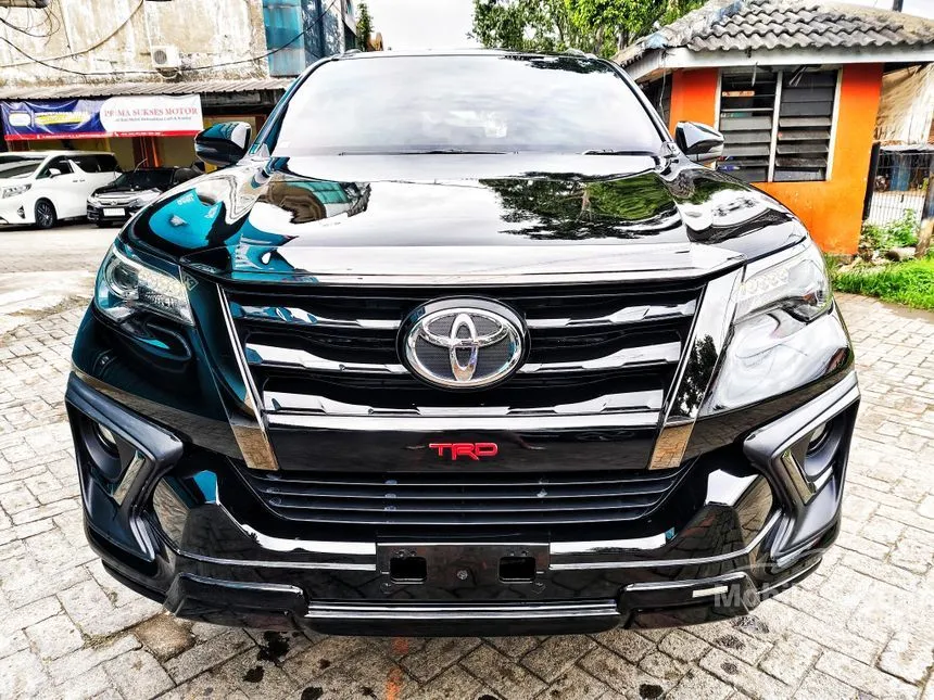 Jual Mobil Toyota Fortuner 2020 TRD 2.4 di Banten Automatic SUV Hitam Rp 385.500.000