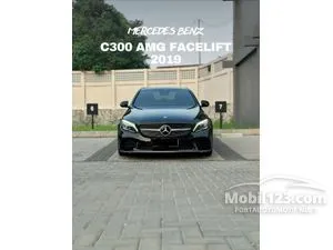 2019 Mercedes-Benz C300 2.0 AMG Line Sedan