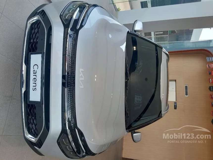 Jual Mobil KIA Carens 2024 Premiere 1.5 di Jawa Barat Automatic MPV Silver Rp 35.000.000