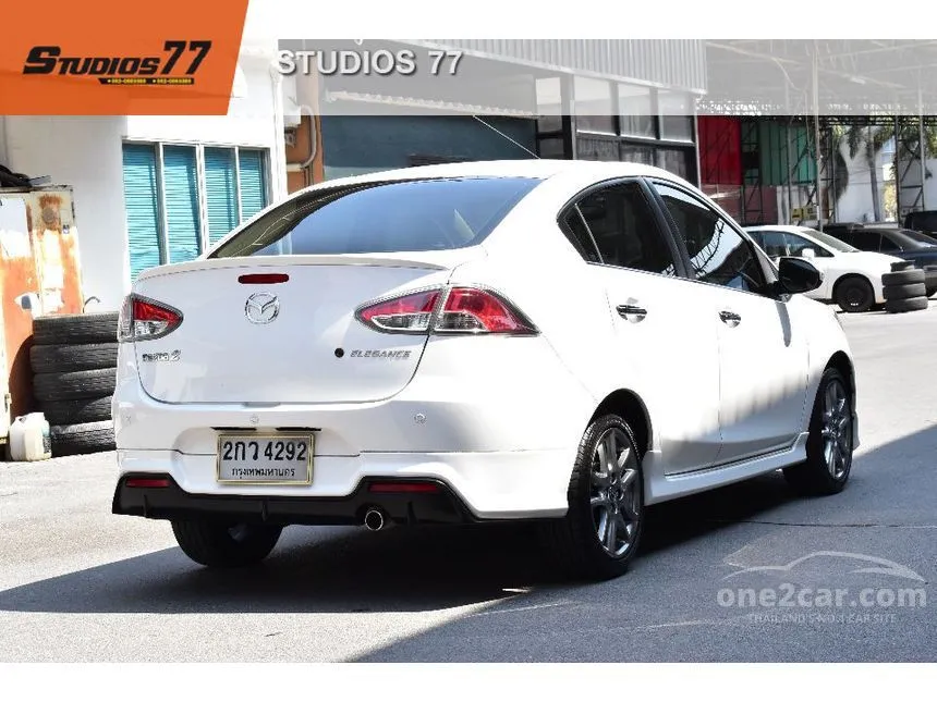 2013 Mazda 2 Elegance Spirit Sedan