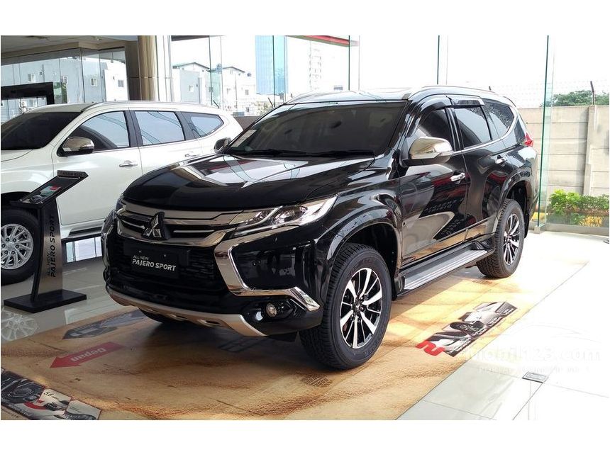 Jual Mobil  Mitsubishi Pajero Sport  2021 Dakar 2 4 di 