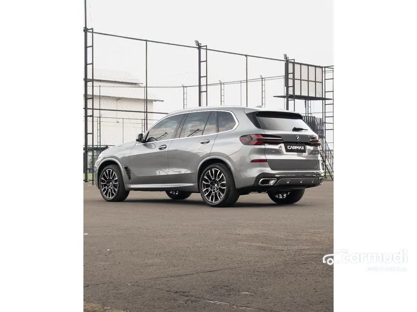 2023 BMW X5 xDrive40i M Sport SUV