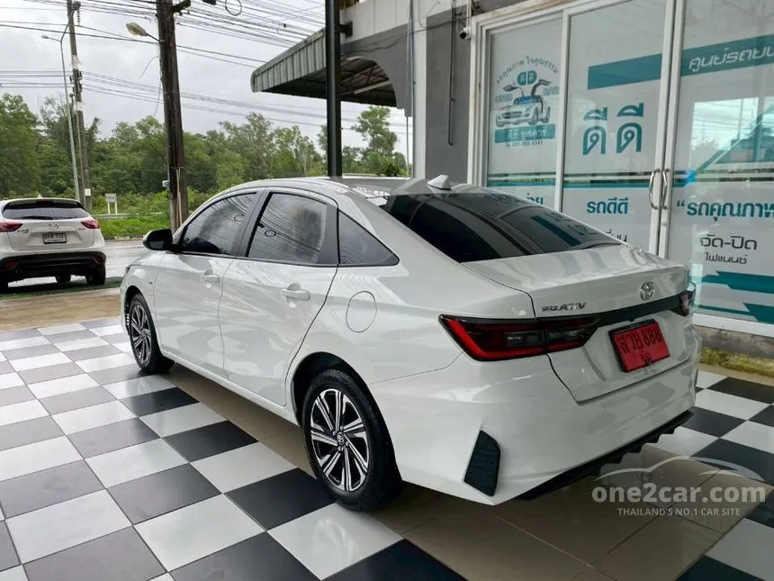 2024 Toyota Yaris Ativ Sport Sedan