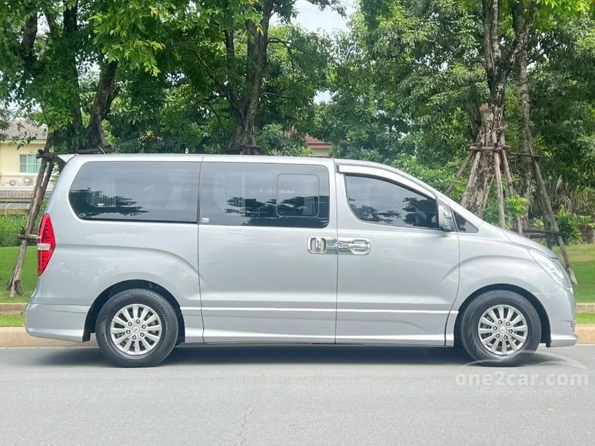 2017 Hyundai H-1 Elite Van