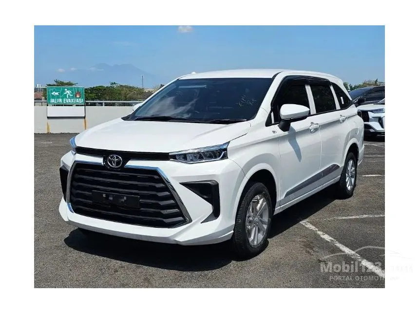 Jual Mobil Toyota Avanza 2024 E 1.3 di Banten Manual MPV Putih Rp 213.100.000