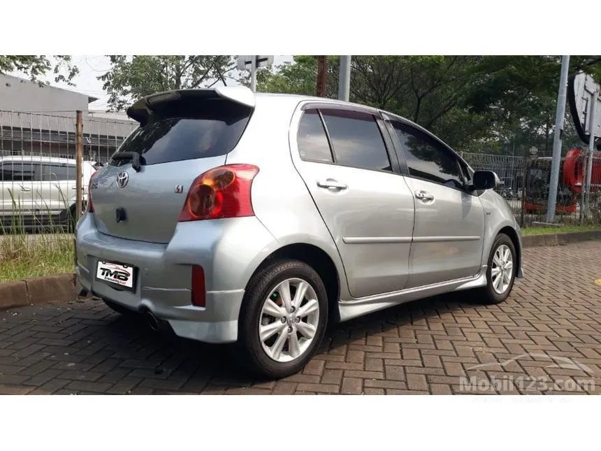 2012 Toyota Yaris S Limited Hatchback