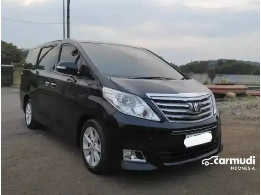 2013 Toyota Alphard G MPV