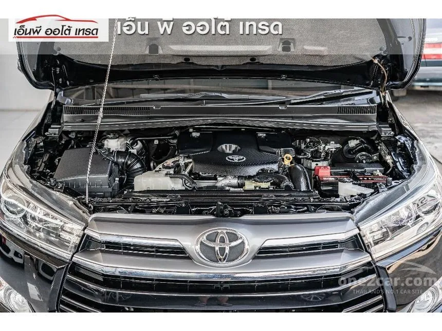 2017 Toyota Innova 2.8 (ปี 16-22) Crysta V Wagon for sale on One2car