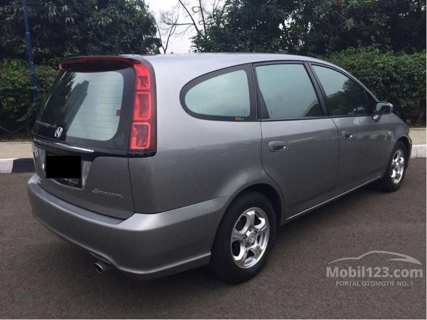 Honda stream 2005